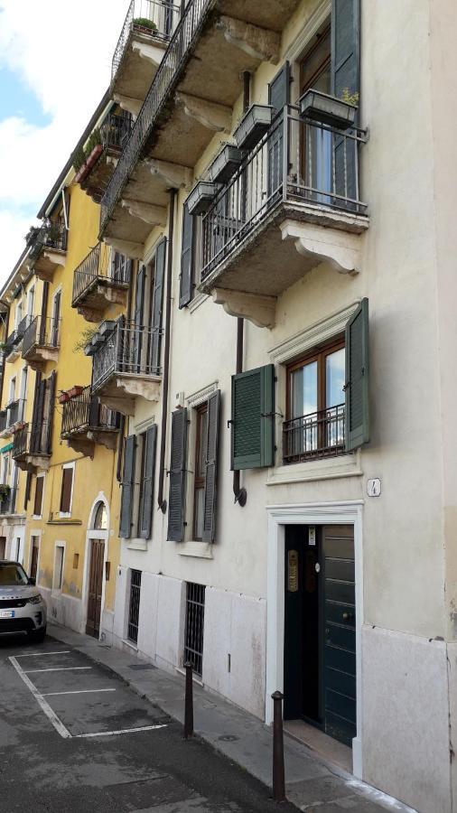 My Home Verona Centro Bagian luar foto